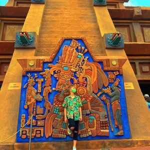 Meet your Posher, Ethan